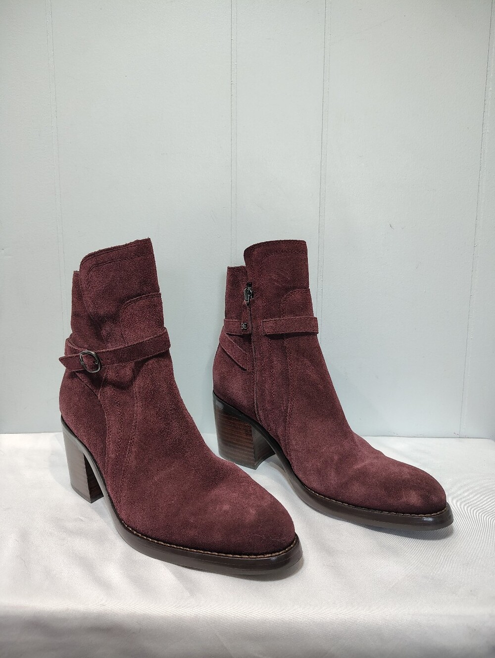 Sam Edelman Simona Plum Suede Ankle Boots Block Heel Strap Bootie Size 8